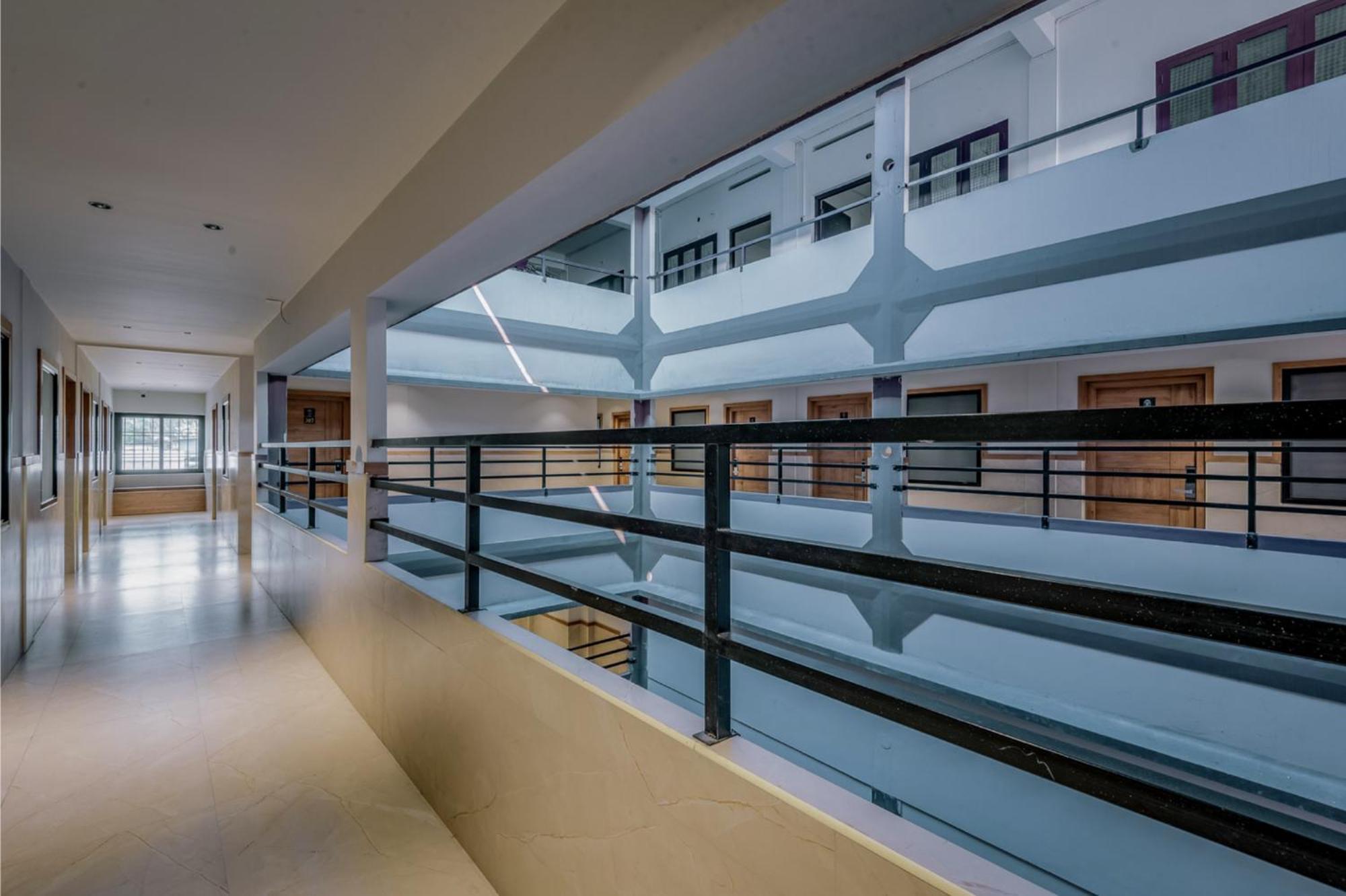 Hotel Beverly Plaza Kozhikode Luaran gambar