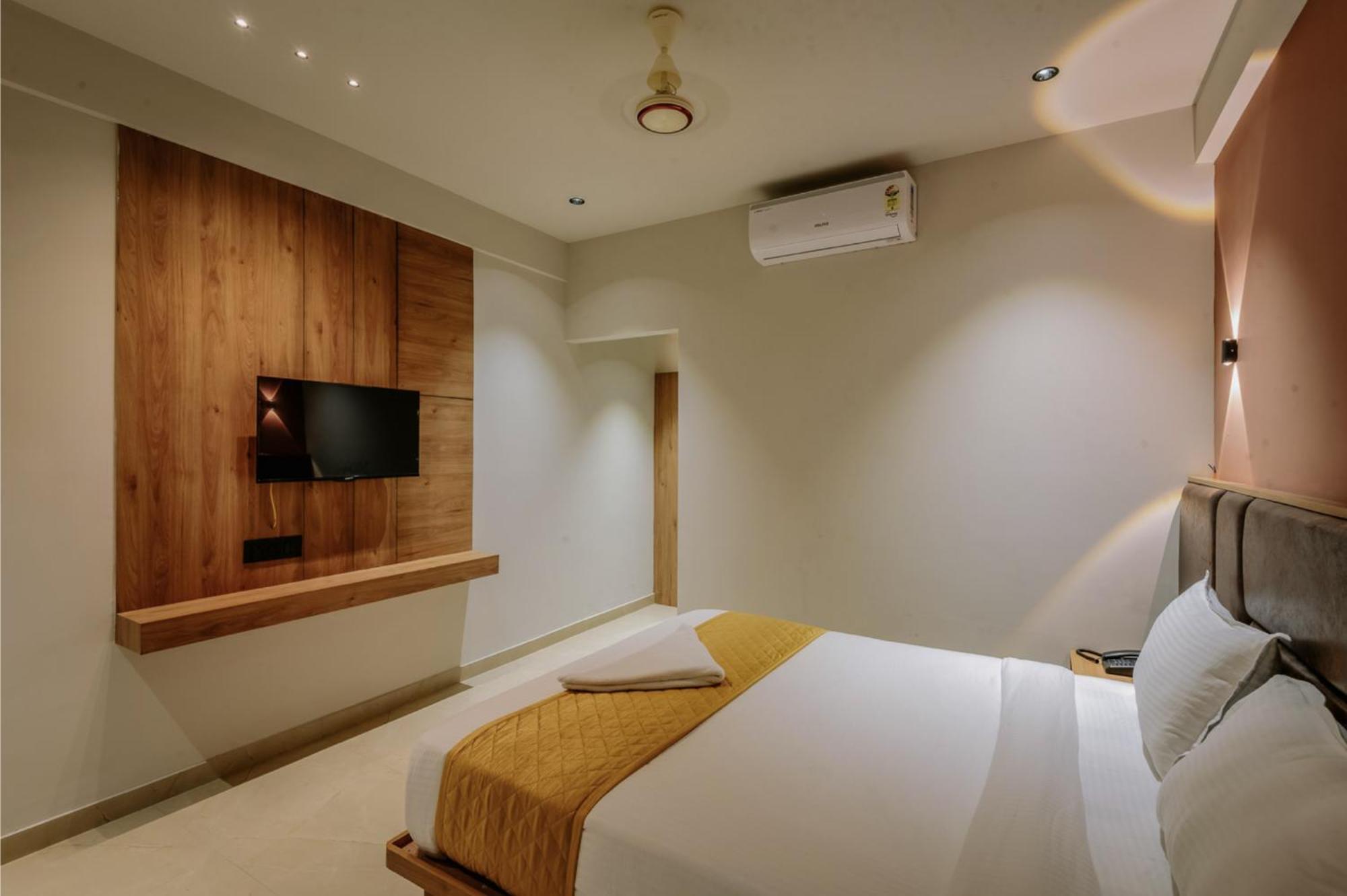 Hotel Beverly Plaza Kozhikode Luaran gambar