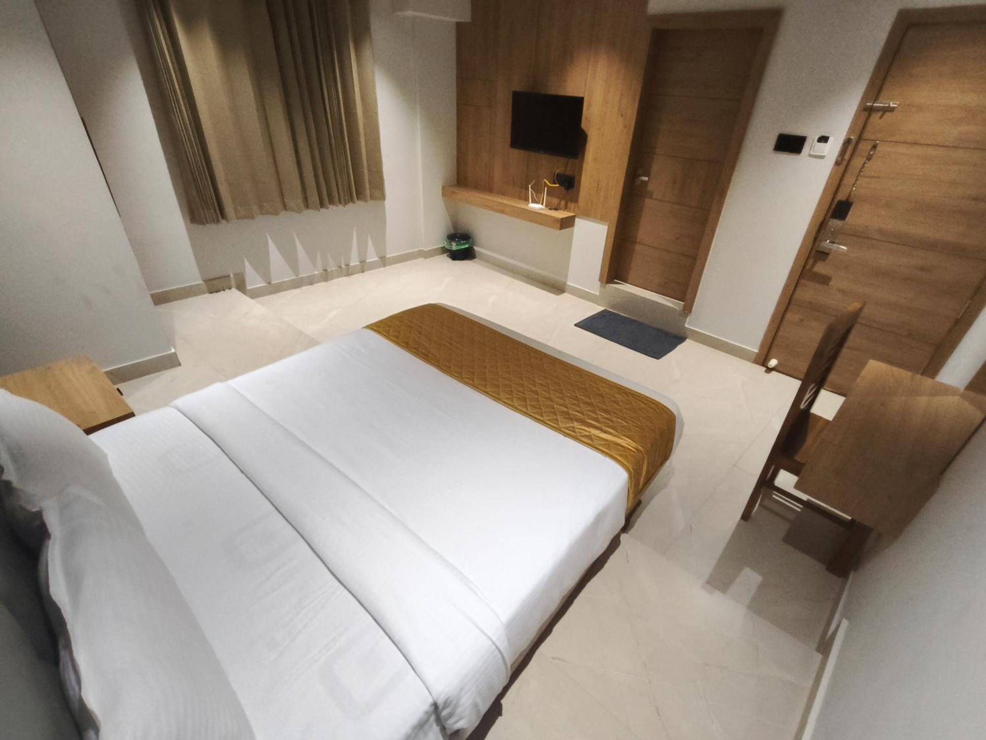 Hotel Beverly Plaza Kozhikode Luaran gambar