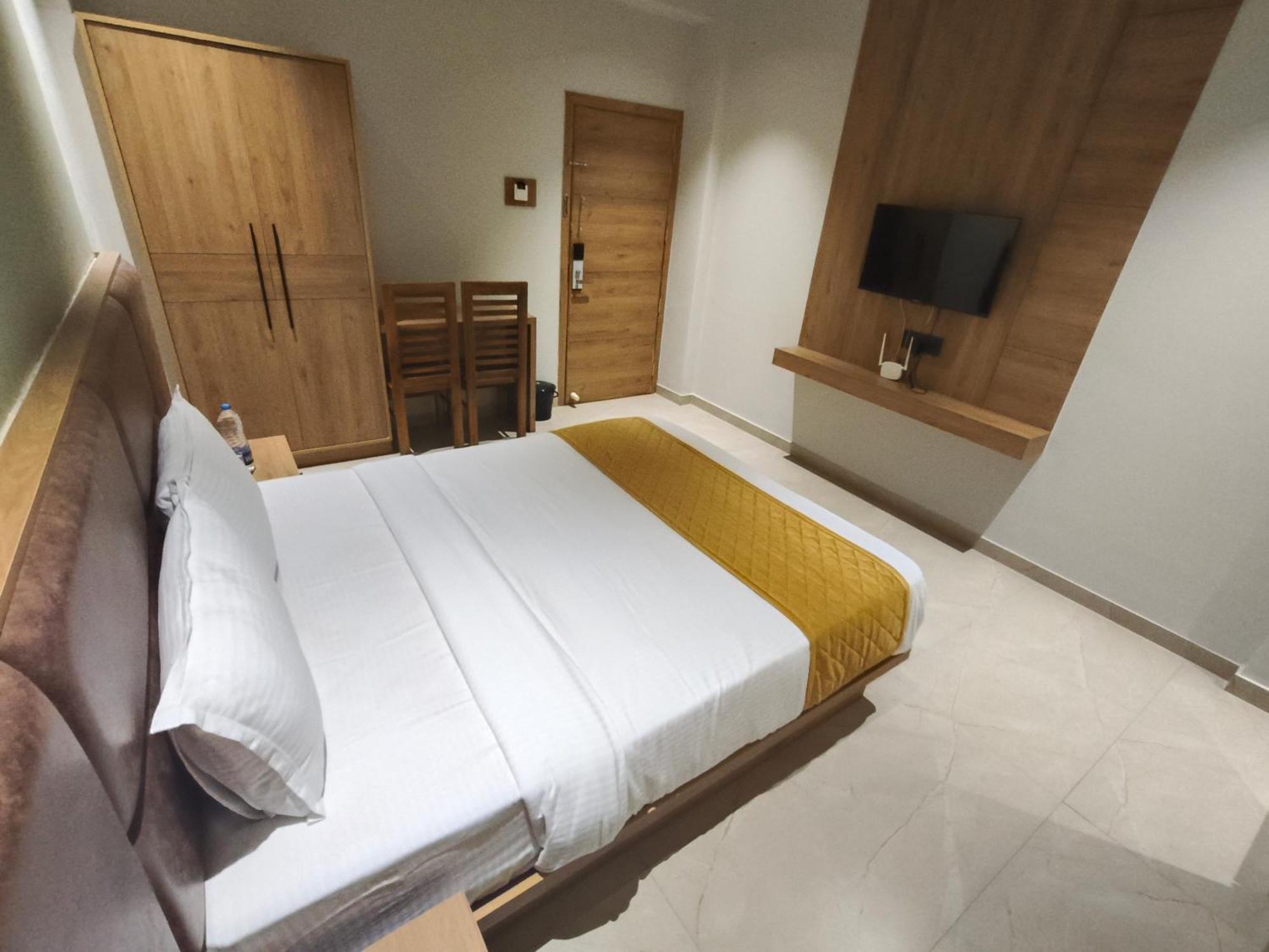 Hotel Beverly Plaza Kozhikode Luaran gambar