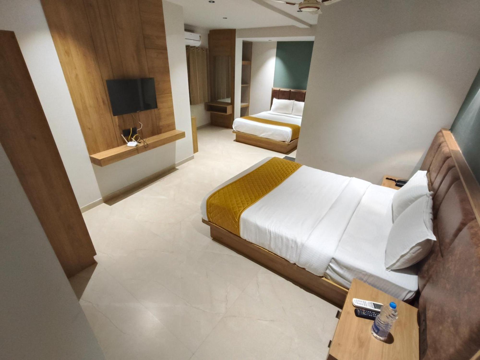 Hotel Beverly Plaza Kozhikode Luaran gambar
