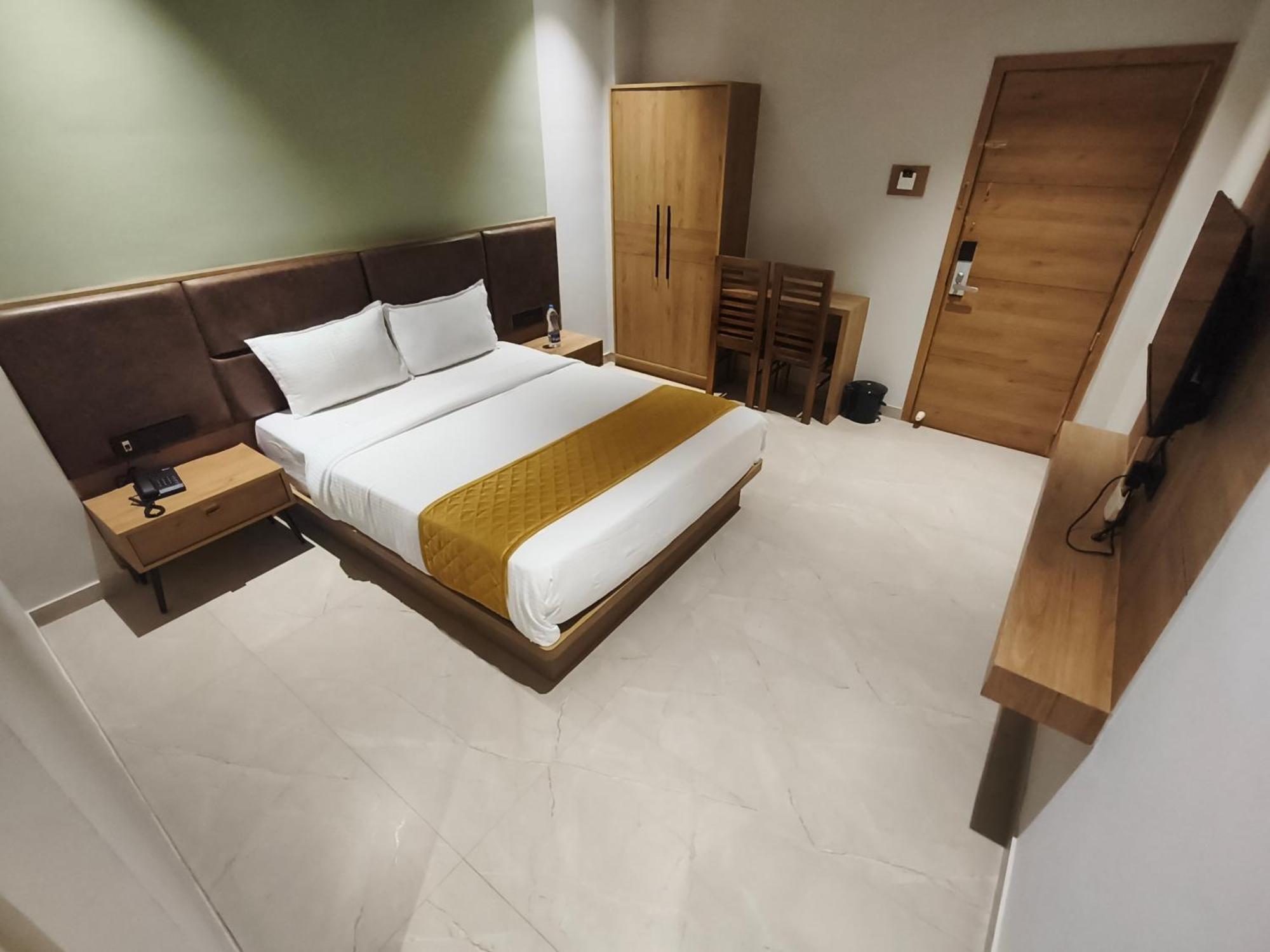 Hotel Beverly Plaza Kozhikode Luaran gambar